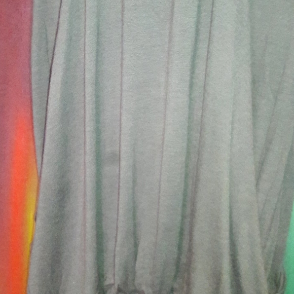 Robin K Tank Top - Picture 3 of 8